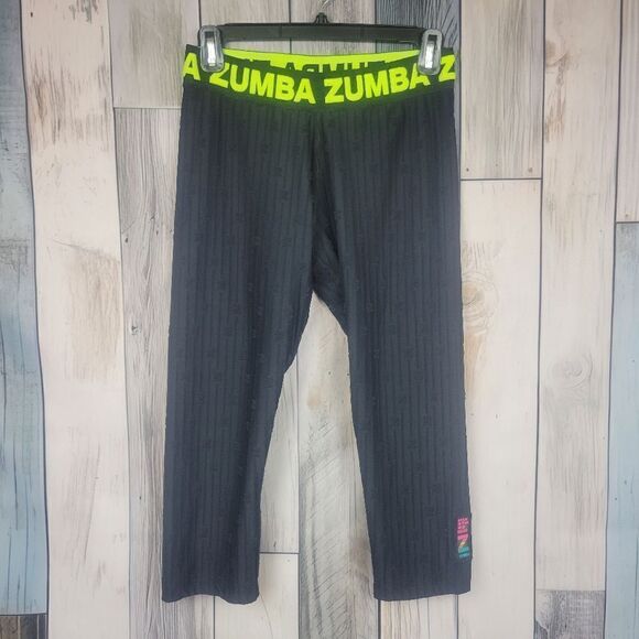 Zumba Black Cropped Leggings Capri Size Medium - Picture 1 of 6